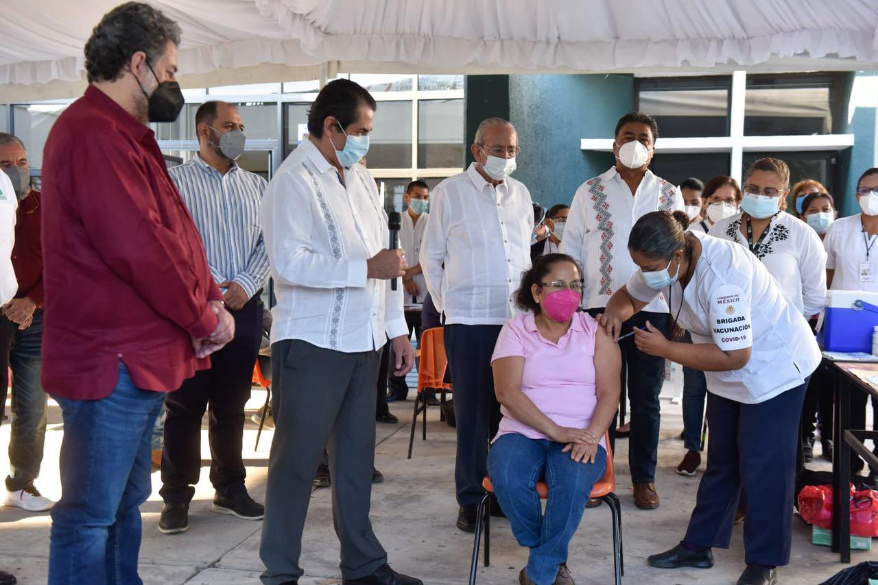 En Cuautla se dio inicio a la jornada de vacunación contra Covid-19 para los Maestros de Morelos