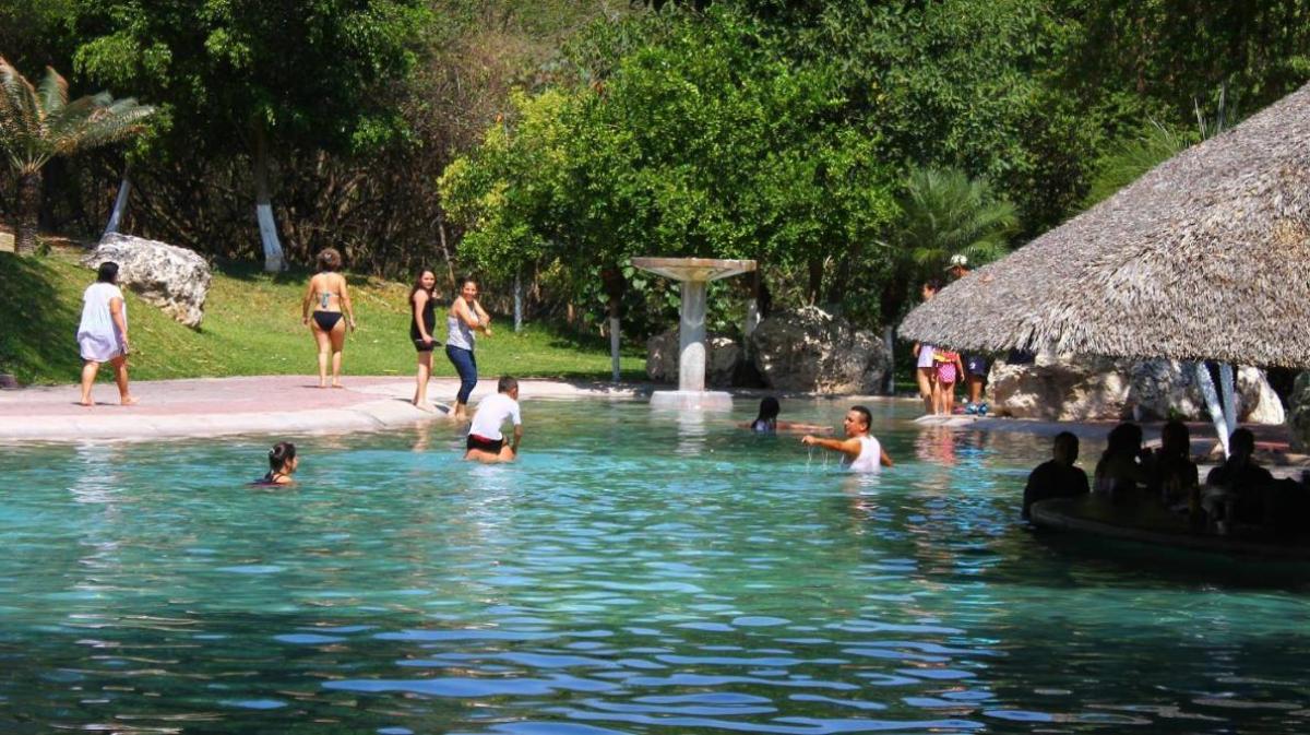 Parque Acuático Aventura Las Huertas en Tlaquiltenango - Morelos: Ubicación, Precios y Servicios del balneario