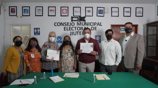 Rafael Reyes obtiene la constancia de mayoría y seguirá en la presidencia municipal de Jiutepec