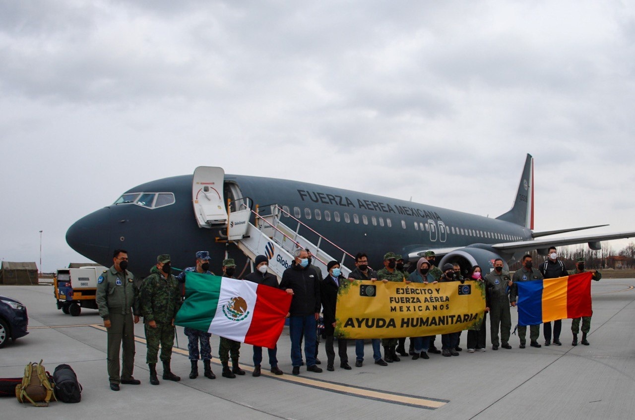 Aterriza avión de la FAM en Rumania para rescatar a las familias mexicanas que residían en Ucrania  