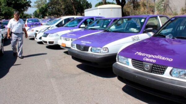 Choferes de taxi en Morelos podrán ofrecer sus servicios a través de plataformas digitales 