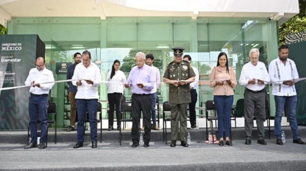 Inaugura presidente AMLO y gobernador Cuauhtémoc Blanco sucursal del Banco del Bienestar en el municipio de Coatlán del Río